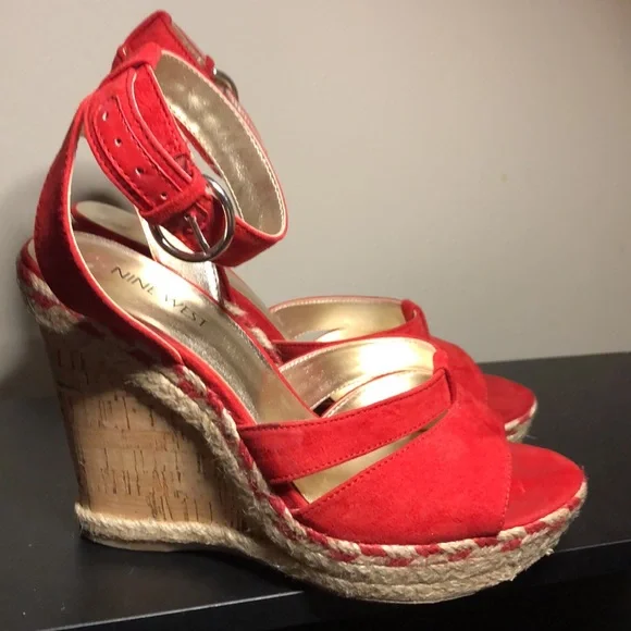 Nine West Fender Red Cork Heel Wedges - Picture 13 of 14
